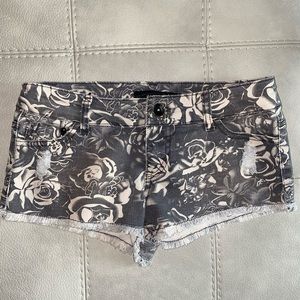 Black jean shorts floral design
